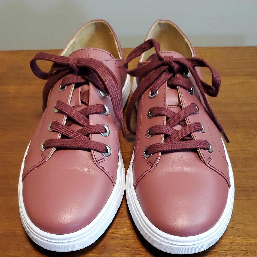 Patina Women's Guava Low Top Street Sneakers 9.5 Portland Leather